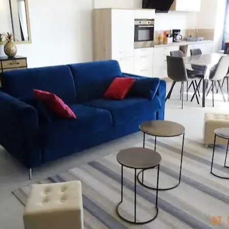 For 46 People In The Heart Of Porto-vecchio Apartman *