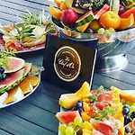 For 4 Ou 6 People In The Heart Of Porto-vecchio