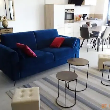 For 4 Ou 6 People In The Heart Of Porto-vecchio Apartmán *