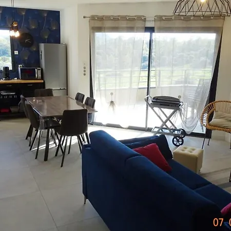 For 4 Ou 6 People In The Heart Of Porto-vecchio Lägenhet *