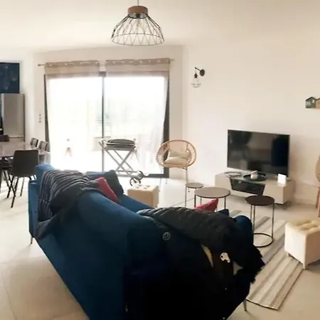 Lägenhet For 4 Ou 6 People In The Heart Of Porto-vecchio