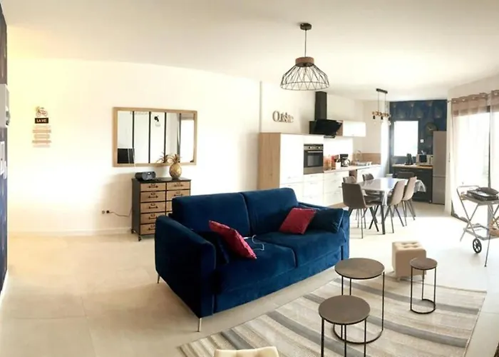 Apartmán For 4 Ou 6 People In The Heart Of Porto-vecchio *